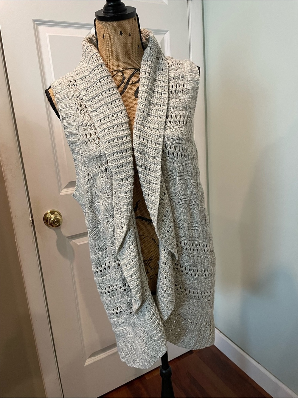 Sonoma Light Gray Open-Front Sleeveless Cardigan Vest